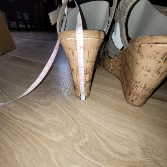 NWT Maurice's Open Toe Strappy Wedge | Size 9.5 Color: gray - Picture 5 of 8